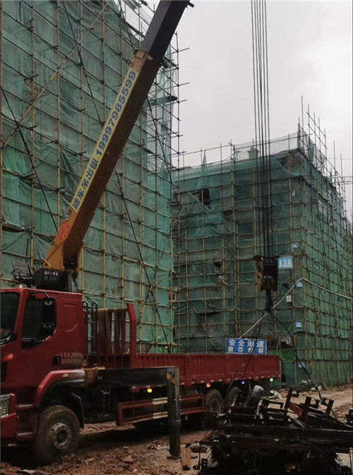 凤泉区“慢工细活”—— 吊车的 “微动控制” 技术